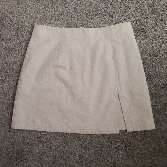 Lola Mini Skirt - Picture 7 of 9